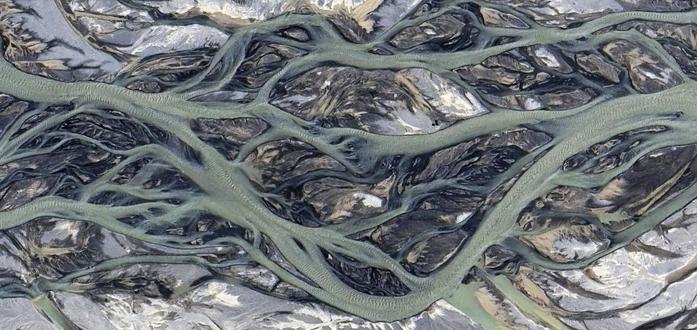 Google Maps satellite view of a beautiful meandering and branching river in Alaska.