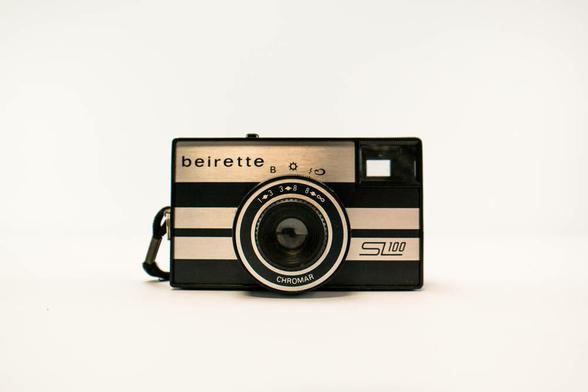 A Beirette SL 100 camera

Image credit:
https://www.ddr-museum.de/de/objects/1014111